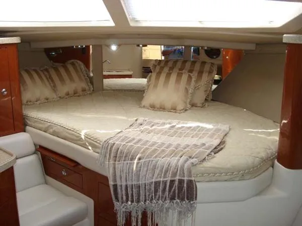 Slide: The Image of Regal 3360 Express Cruiser 2006 - 7