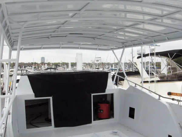 Slide: The Image of Hatteras Flybridge MY 1980 - 9