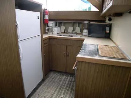 Slide: The Image of Chris-Craft Commander 1968 - 5