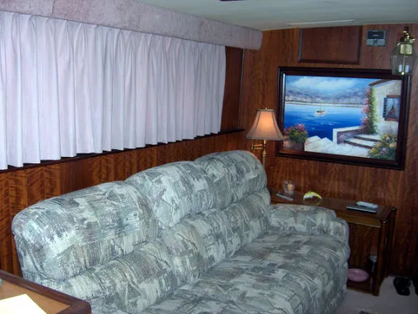 Slide: The Image of Hatteras Double Cabin 1973 - 2
