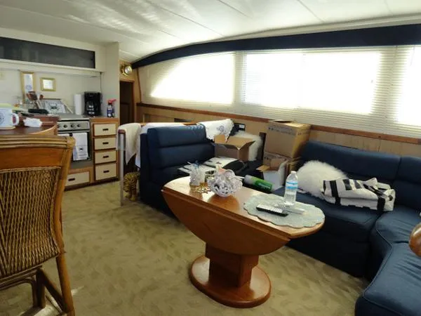 Slide: The Image of Bertram Flybridge MY 1975 - 1