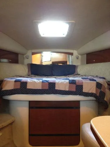 Slide: The Image of Sea Ray 320 Sundancer 2004 - 3