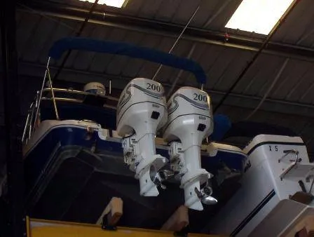 Slide: The Image of Wellcraft 270 Coastal 2000 - 2