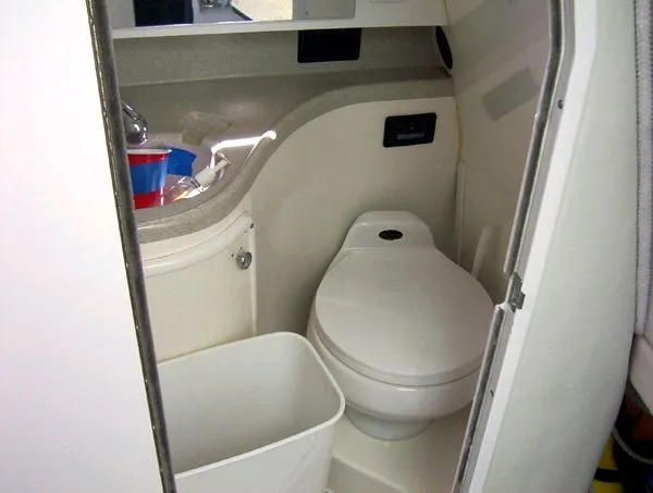 Slide: The Image of Wellcraft 270 Coastal 2000 - 6