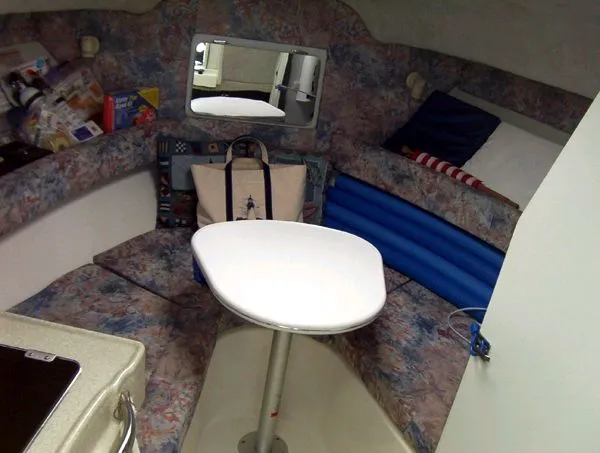 Slide: The Image of Wellcraft 270 Coastal 2000 - 7