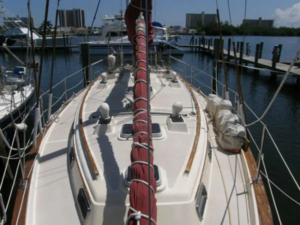 Slide: The Image of Island Packet Cutter 1989 - 11