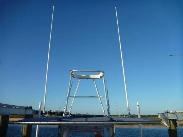 Slide: The Image of Yellowfin Center Console 2000 - 5