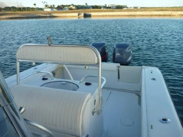Slide: The Image of Yellowfin Center Console 2000 - 7