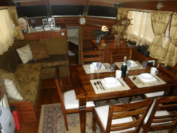 Slide: The Image of Hatteras *Double Cabin MY* 1966 - 1