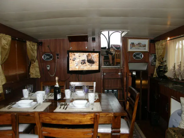 Slide: The Image of Hatteras *Double Cabin MY* 1966 - 2