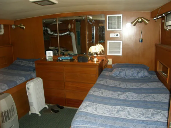 Slide: The Image of Hatteras *Double Cabin MY* 1966 - 6