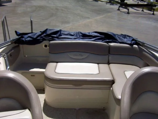 Slide: The Image of Sea Ray 220 Sundeck 2004 - 3