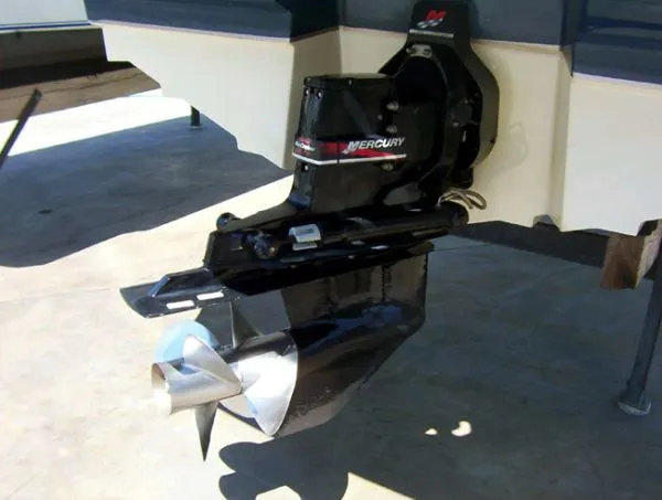 Slide: The Image of Sea Ray 220 Sundeck 2004 - 6