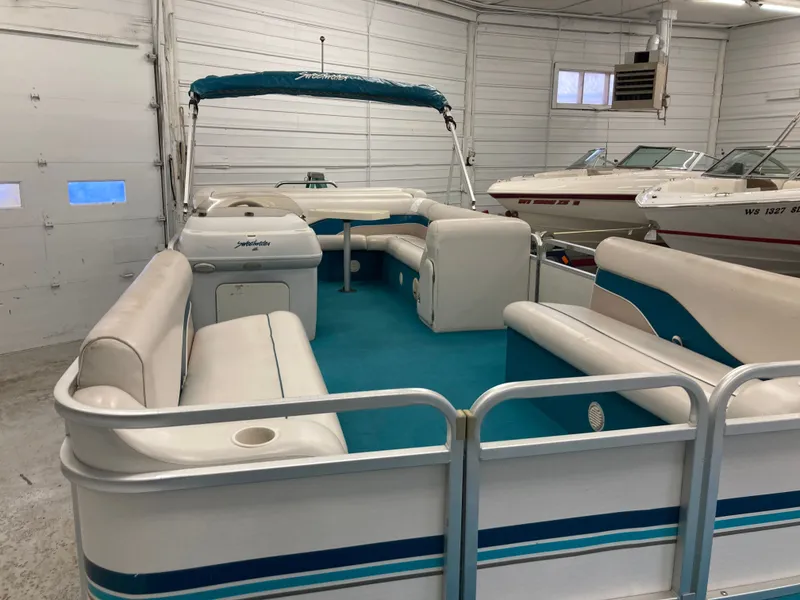 Slide: The Image of Interior view of a 2000 Godfrey Sweetwater 24ELITE pontoon boat. - 11