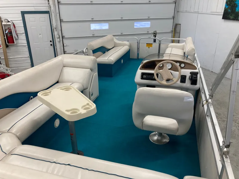 Slide: The Image of Interior of a 2000 Godfrey Sweetwater 24ELITE pontoon boat. - 25