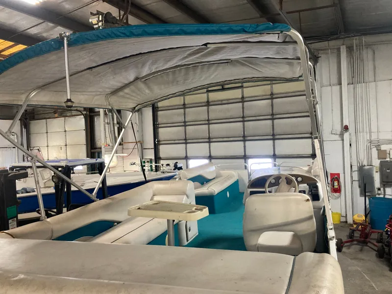 Slide: The Image of Godfrey Sweetwater 24ELITE 2000 - 6