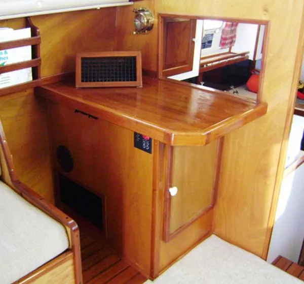 Slide: The Image of Mainship 34 Mainship 1979 - 5