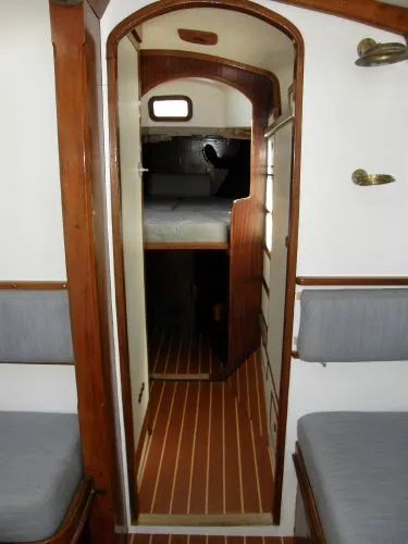 Slide: The Image of Bowman Sloop 1977 - 9