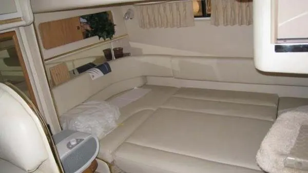 Slide: The Image of Sea Ray 310 Sundancer 2000 - 5