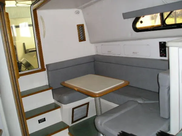 Slide: The Image of Boston Whaler 31L 1992 - 3