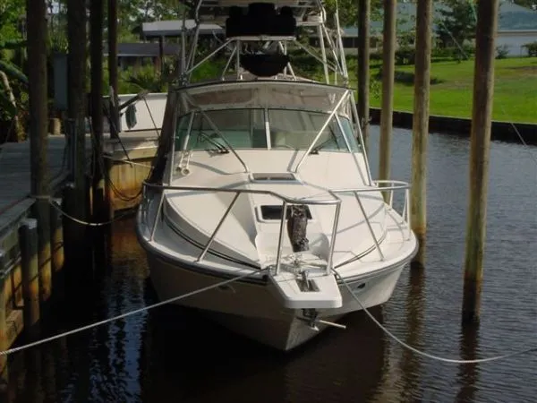 Slide: The Image of Boston Whaler 31L 1992 - 8