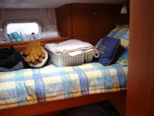 Slide: The Image of Oyster 53' 2000 - 3
