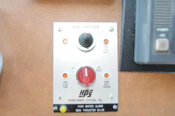 Slide: The Image of Hatteras 53 1976 - 8