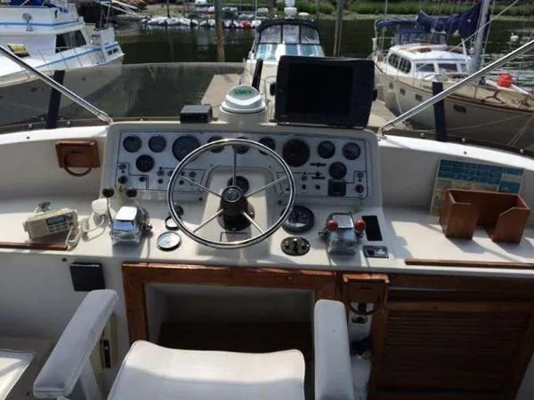 Slide: The Image of Mainship 40 Aft Cabin Motoryacht 1985 - 11
