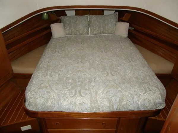 Slide: The Image of Eagle Trans Pacific Pilothouse Trawler 1999 - 10