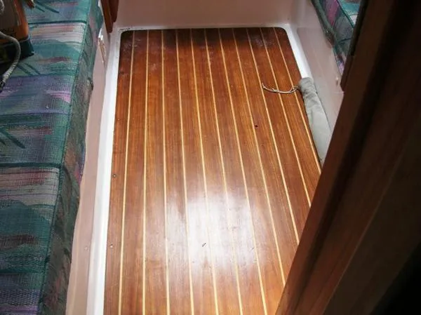 Slide: The Image of Com Pac 25 Sloop 1996 - 6