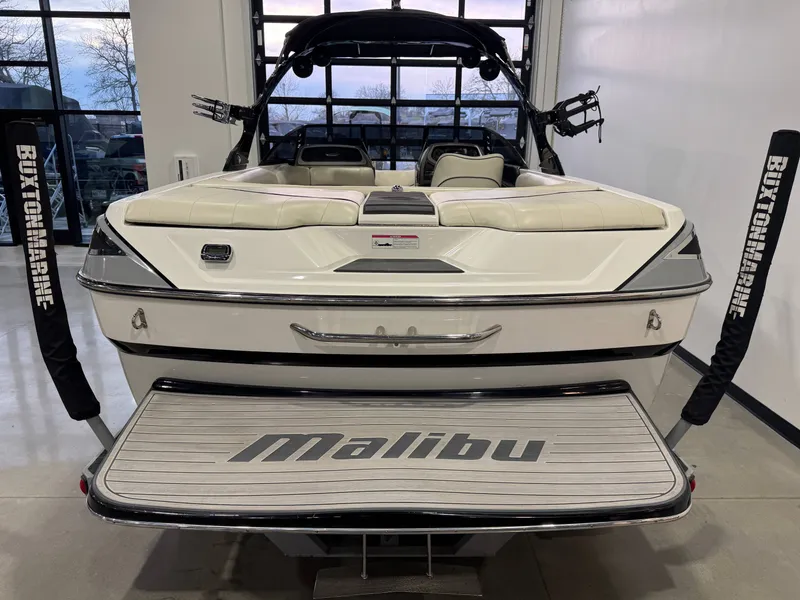 Slide: The Image of Malibu Wakesetter 23 LSV 2008 - 8
