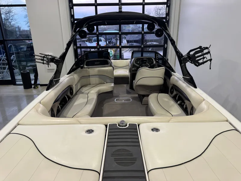 Slide: The Image of Malibu Wakesetter 23 LSV 2008 - 9