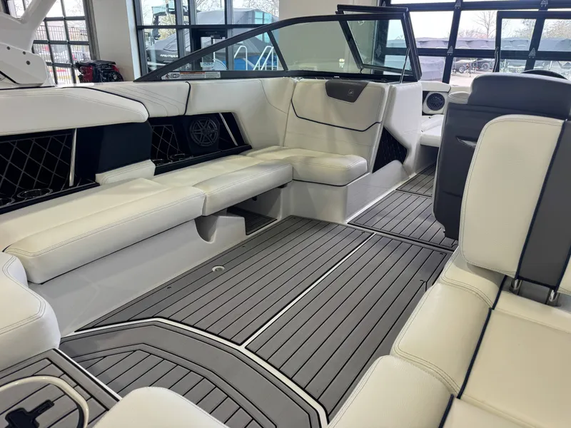 Slide: The Image of Nautique Super Air Nautique GS22 2019 - 14