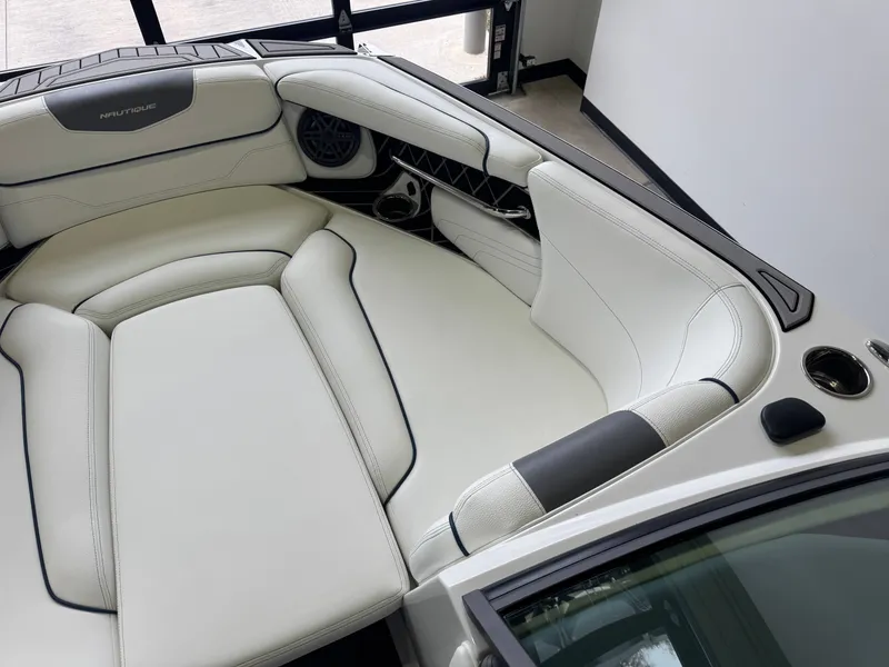 Slide: The Image of Nautique Super Air Nautique GS22 2019 - 17