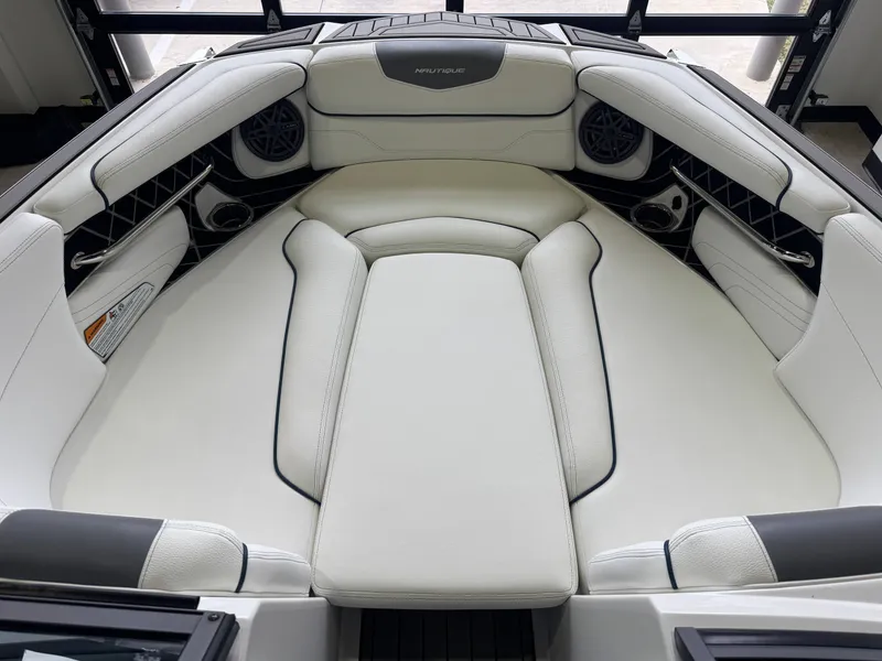 Slide: The Image of Nautique Super Air Nautique GS22 2019 - 19