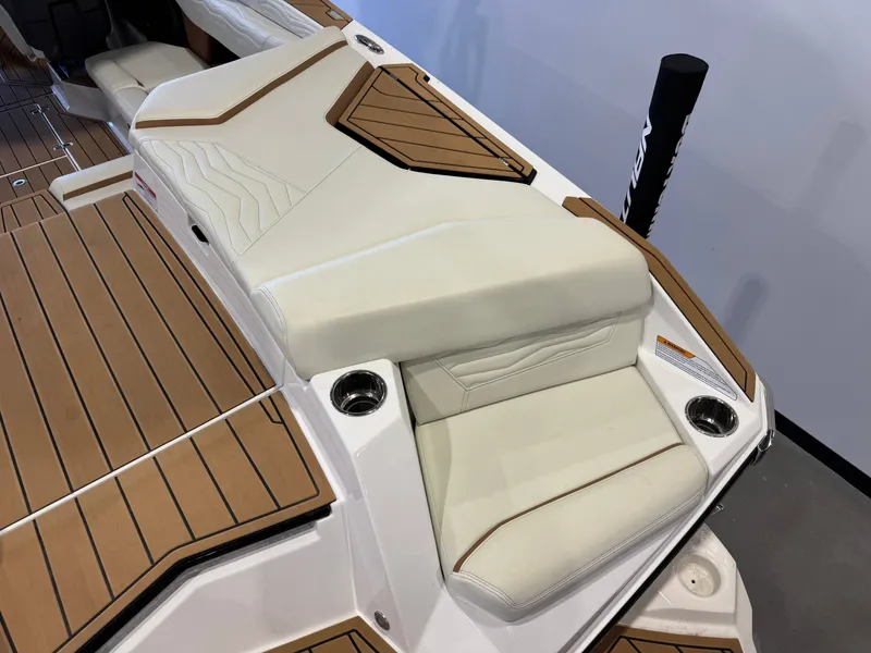 Slide: The Image of Nautique Super Air Nautique G23 2025 - 11