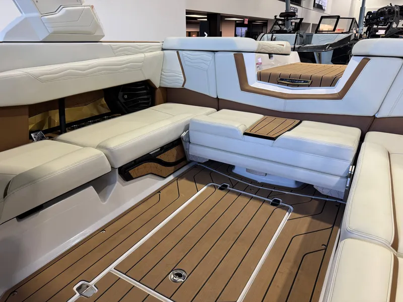 Slide: The Image of Nautique Super Air Nautique G23 2025 - 15