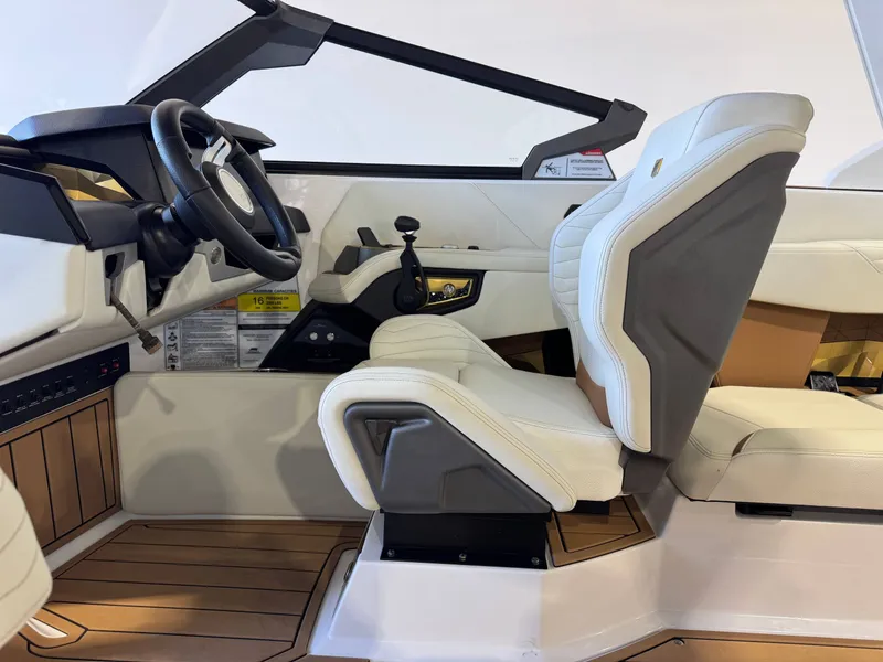 Slide: The Image of Nautique Super Air Nautique G23 2025 - 23