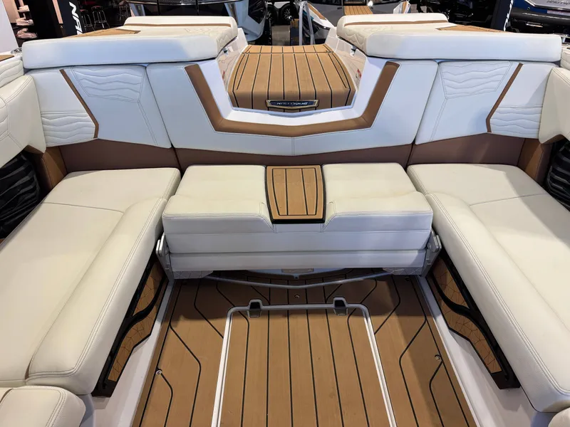 Slide: The Image of Nautique Super Air Nautique G23 2025 - 27