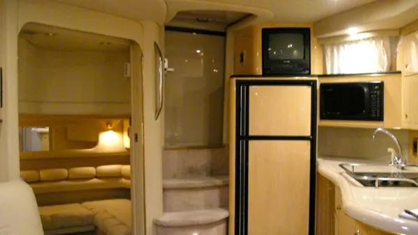 Slide: The Image of Sea Ray 400 Sundancer 2000 - 5