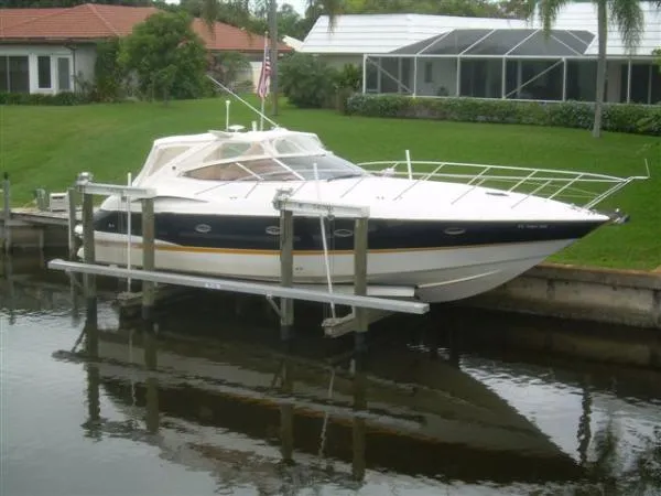 Slide: The Image of Sunseeker Camargue 44 2000 - 0