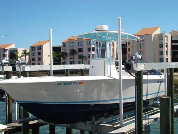 Slide: The Image of Contender 25T CENTER CONSOLE 2011 - 0