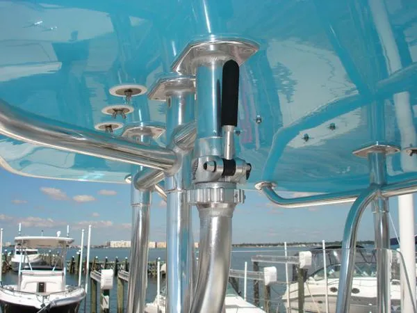 Slide: The Image of Contender 25T CENTER CONSOLE 2011 - 10