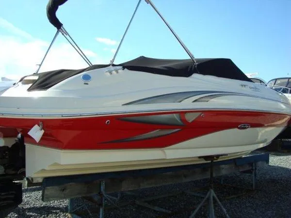 Slide: The Image of Sea Ray 22 Sundeck 2004 - 0