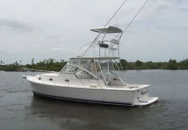 Slide: The Image of Mainship Pilot 34 Twin Diesel 2003 - 0