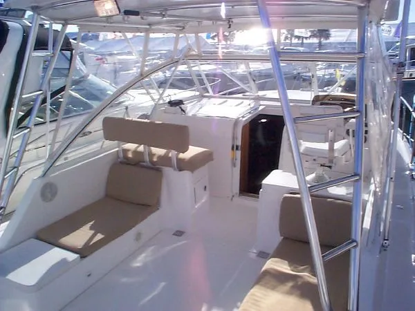 Slide: The Image of Mainship Pilot 34 Twin Diesel 2003 - 10