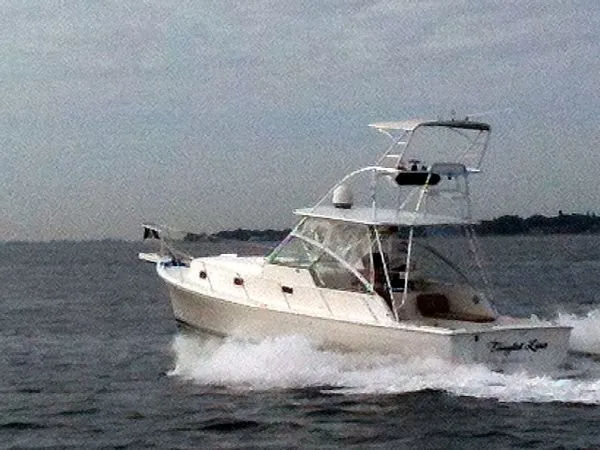 Slide: The Image of Mainship Pilot 34 Twin Diesel 2003 - 2