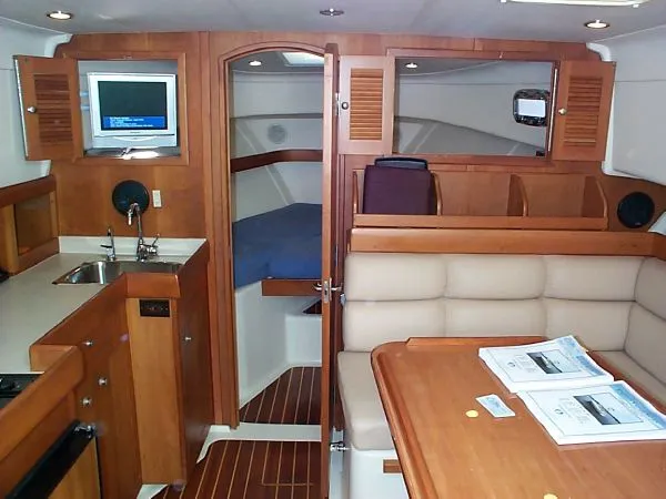 Slide: The Image of Mainship Pilot 34 Twin Diesel 2003 - 5