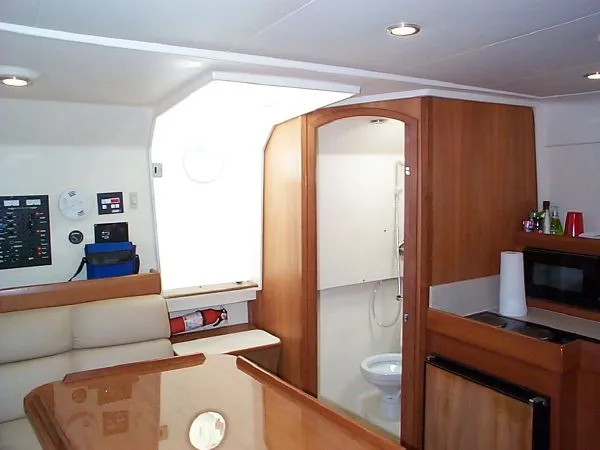 Slide: The Image of Mainship Pilot 34 Twin Diesel 2003 - 7