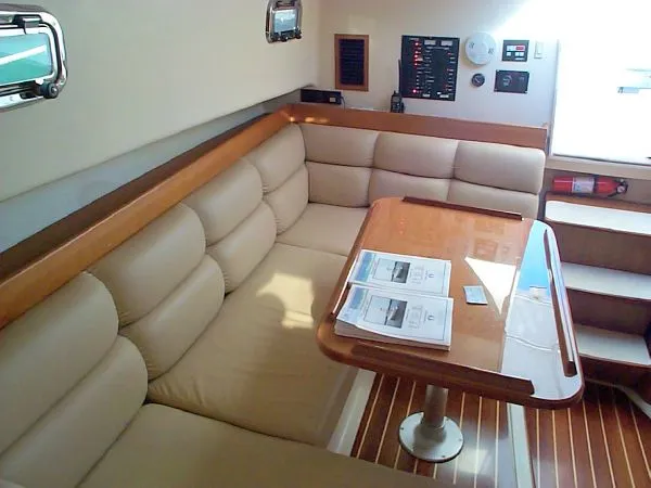 Slide: The Image of Mainship Pilot 34 Twin Diesel 2003 - 9